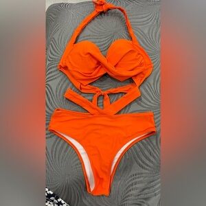 Orange bikini never worn size medium